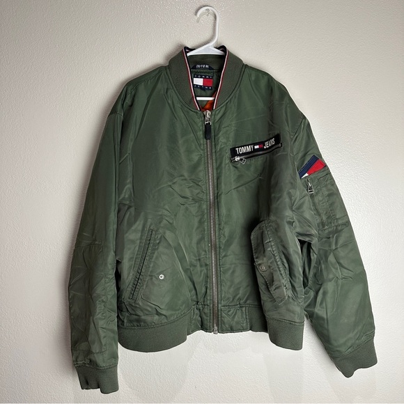 Tommy Hilfiger Other - Tommy Hilfiger Vintage Bomber Jacket Size XL